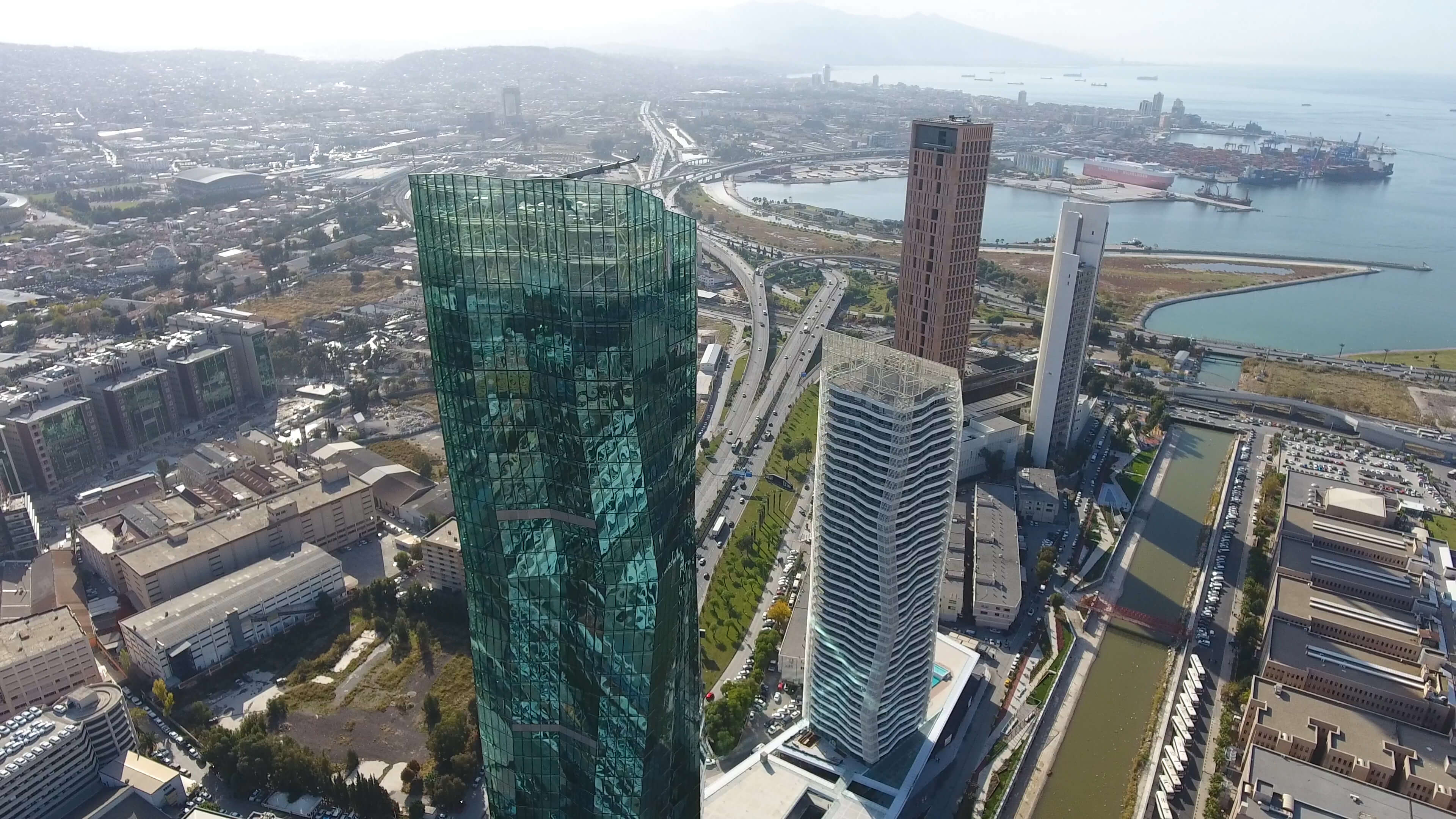 Seyhun ACAR BAYRAKLI MİSTRAL İZMİR�DE KİRALIK 2+1 DENİZ MANZARALI